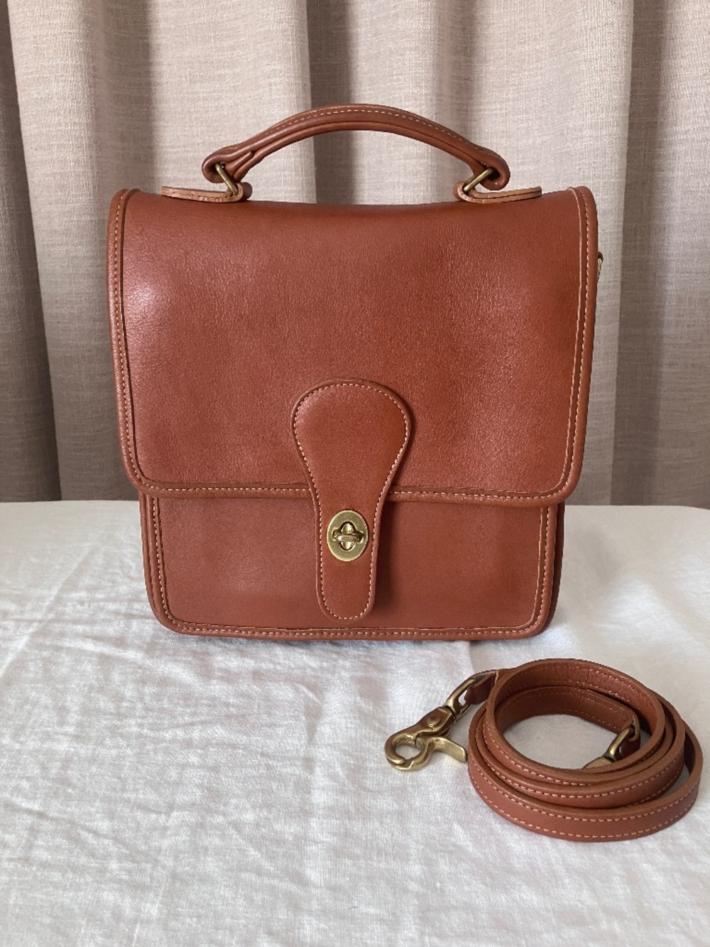 Vintage Coach Station Bag British Tan Leather USA Made
